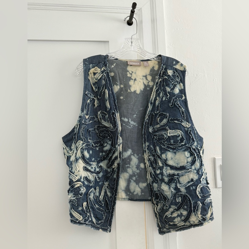 Chicos blue bleach dyed lightweight vest (says size 3, fits like XL)